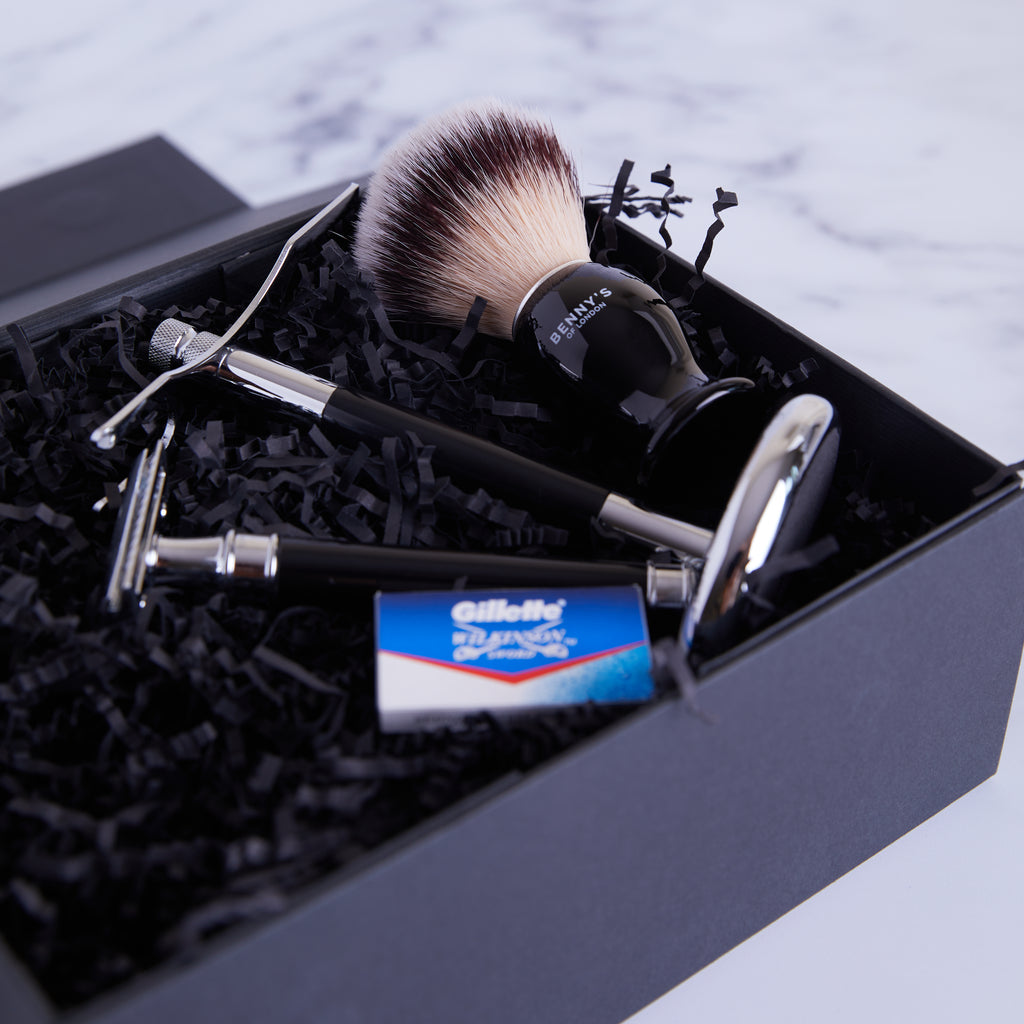 THE STARTER SHAVING SET